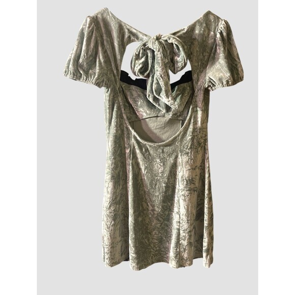 Kimchi Blue Jill Velvet Mini Dress Lace Slits UO Women’s Size M Green Open Back - Picture 4 of 10